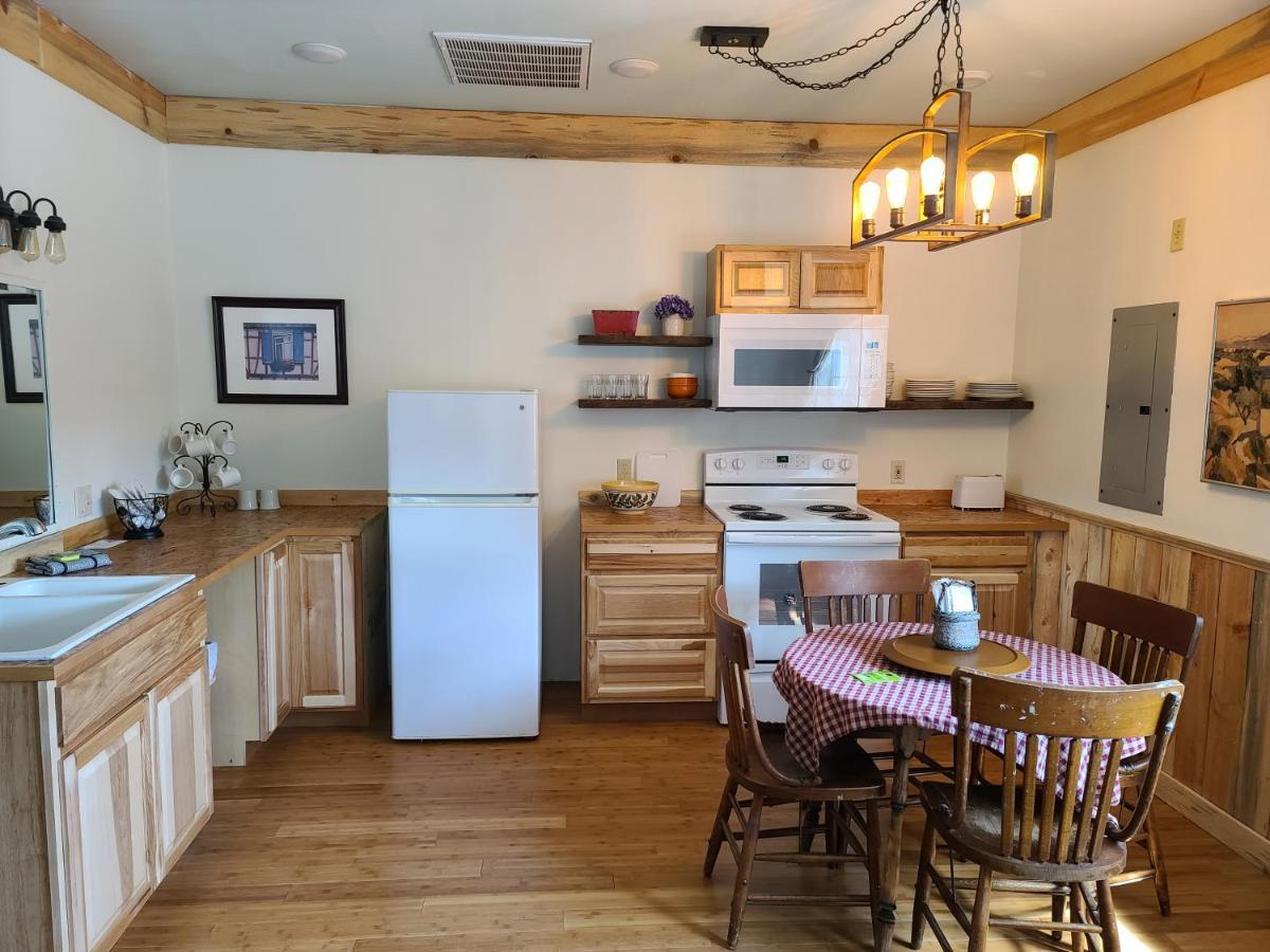 Mrs. Anderson'S Lodging 레번워스 외부 사진