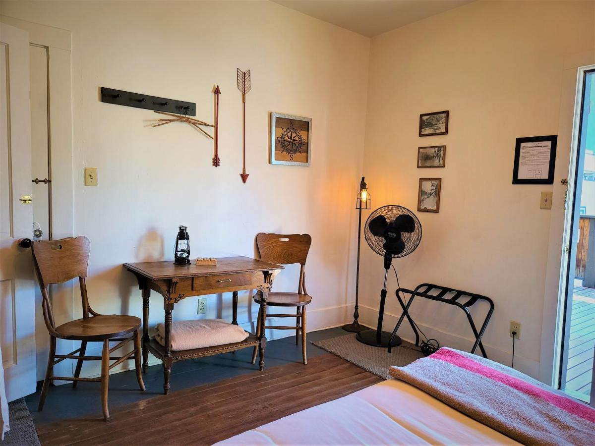 Mrs. Anderson'S Lodging 레번워스 외부 사진